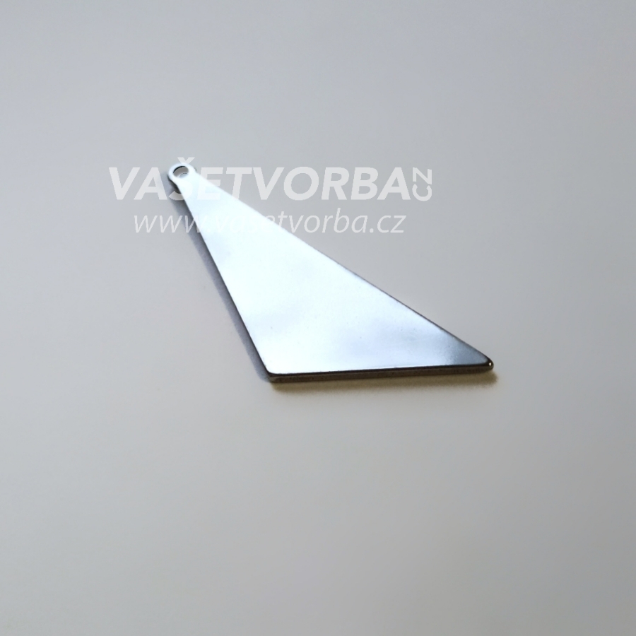 Stříbrný trojúhelník z nerezové ocely 37x12 mm, 10 ks